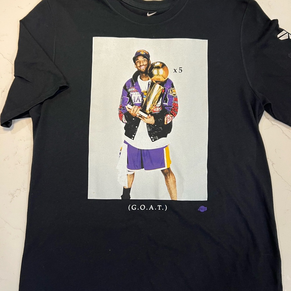 Nike Kobe Bryant Trophy Retirement GOAT Dri-FIT T-shirt
